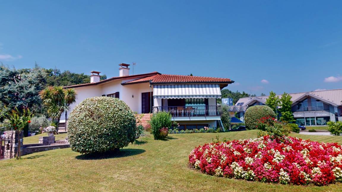 120 M² Villa ∙ 3 Schlafzimmer ∙ 8 Gäste - Salò