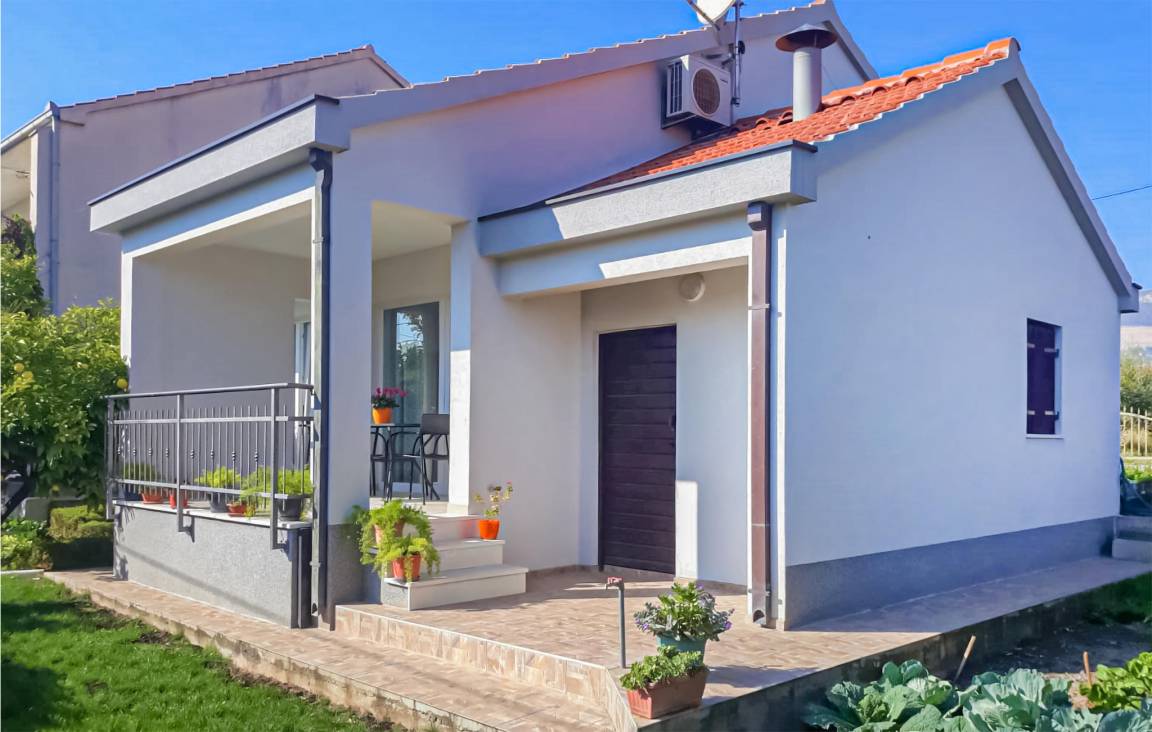 61 M² House ∙ 2 Bedrooms ∙ 6 Guests - Croatia