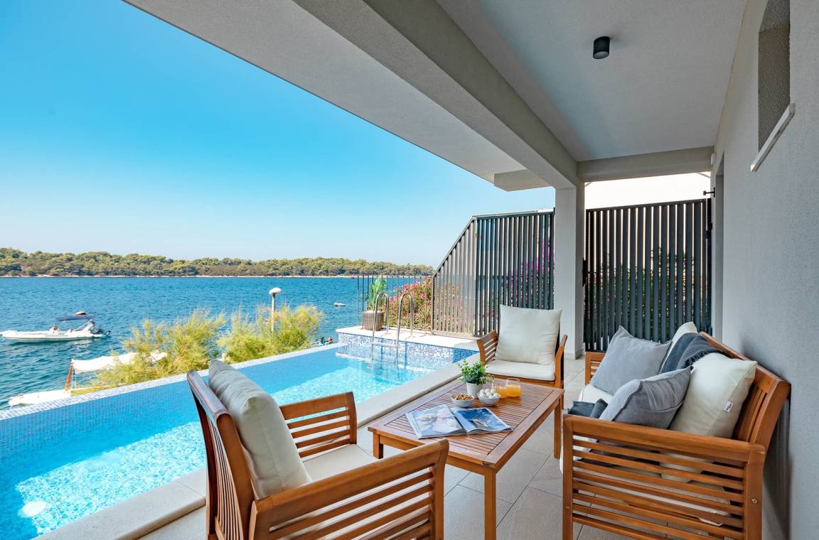 95 M² Villa ∙ 3 Bedrooms ∙ 6 Guests - Vela Luka