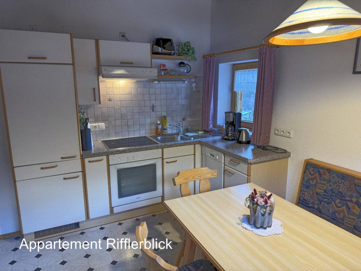 60 M² Ferienwohnung ∙ 2 Schlafzimmer ∙ 5 Gäste - Pettneu am Arlberg