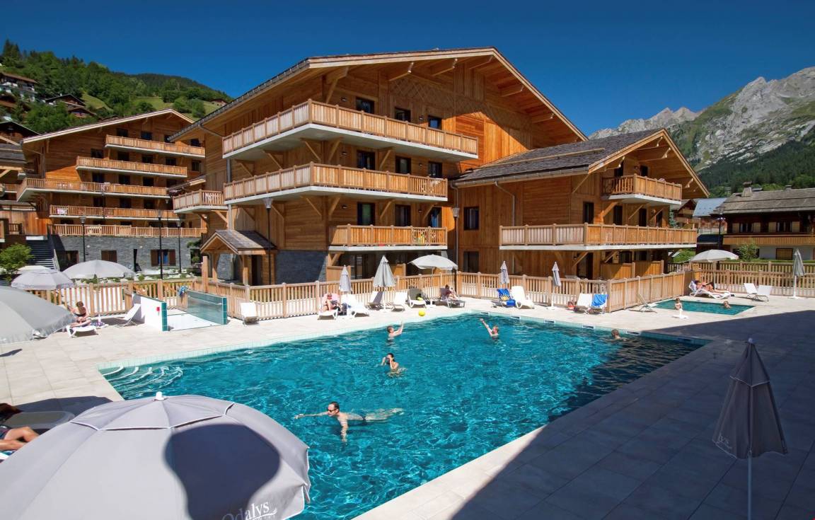 70 M² Ferienwohnung ∙ 3 Schlafzimmer ∙ 8 Gäste - La Clusaz