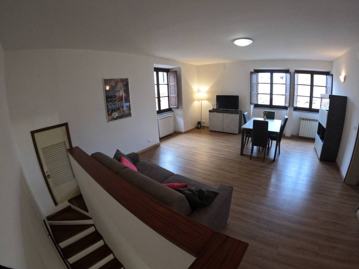 120 M² Appartement ∙ 2 Slaapkamers ∙ 6 Gasten - Arezzo