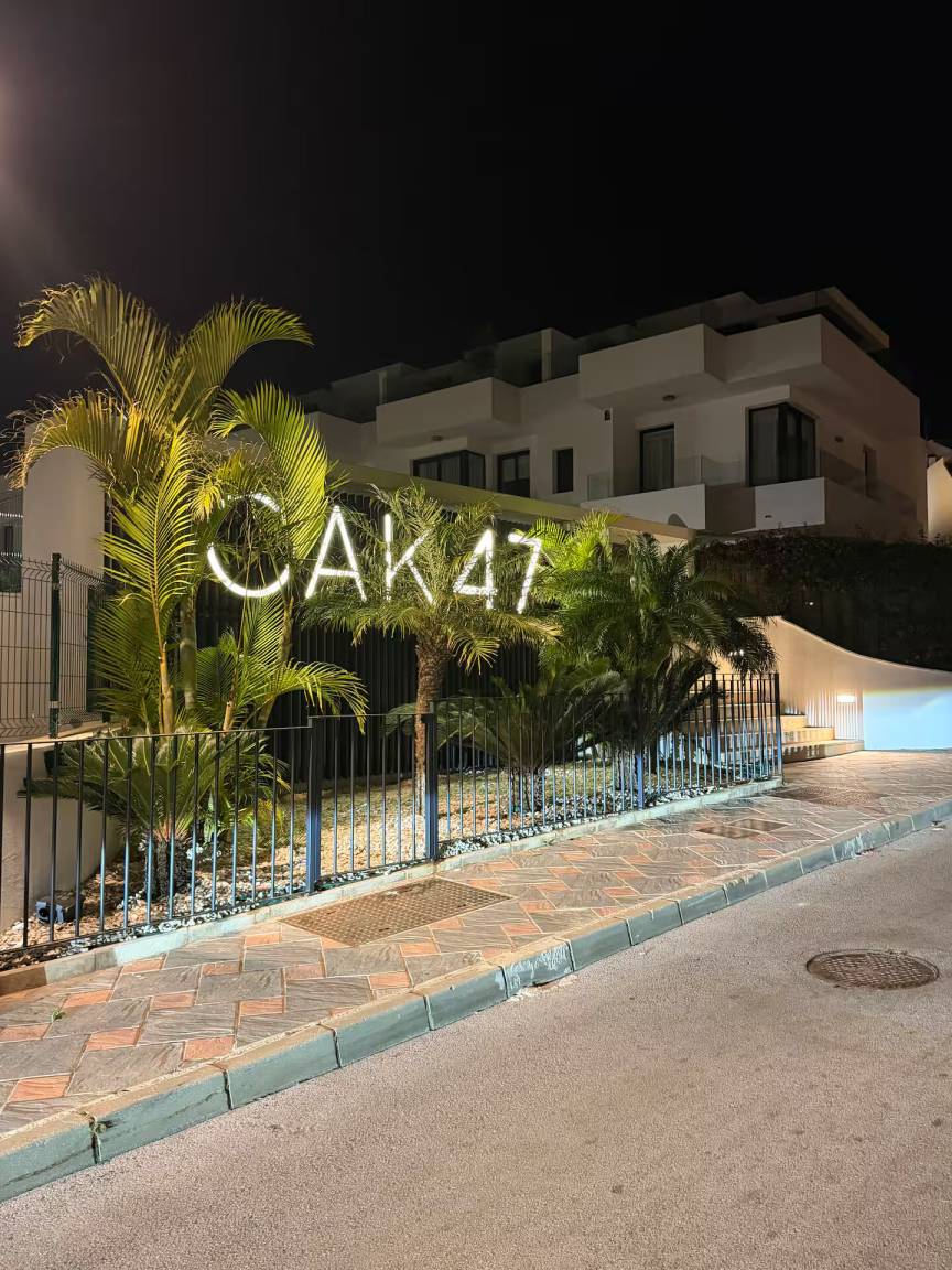 56 M² Talo ∙ 3 Makuuhuonetta ∙ 7 Vierasta - Fuengirola