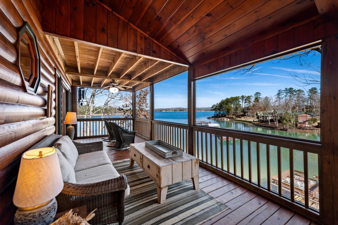 Cabin ∙ 3 Bedrooms ∙ 12 Guests - Blue Ridge, GA