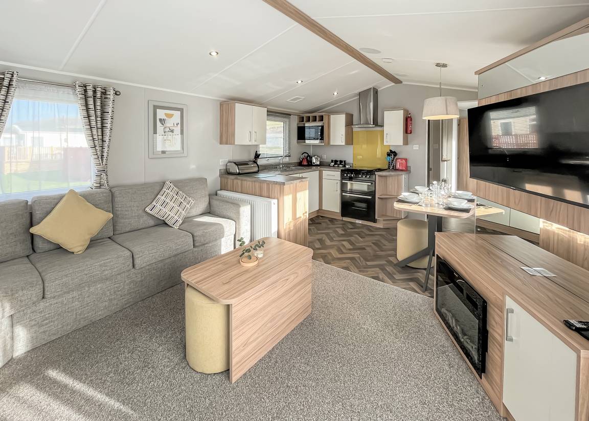 Caravan ∙ 2 Bedrooms ∙ 4 Guests - Wales