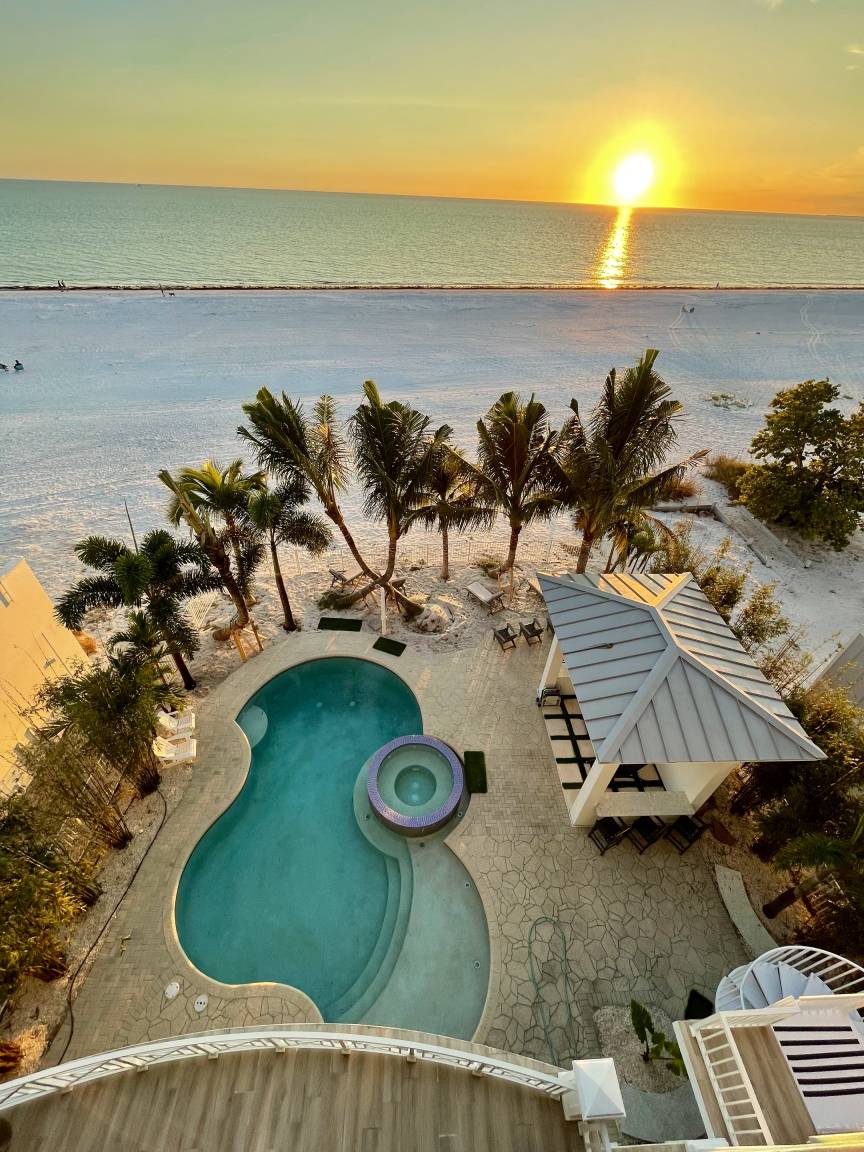 House ∙ 5 Bedrooms ∙ 10 Guests - Fort Myers Beach, FL