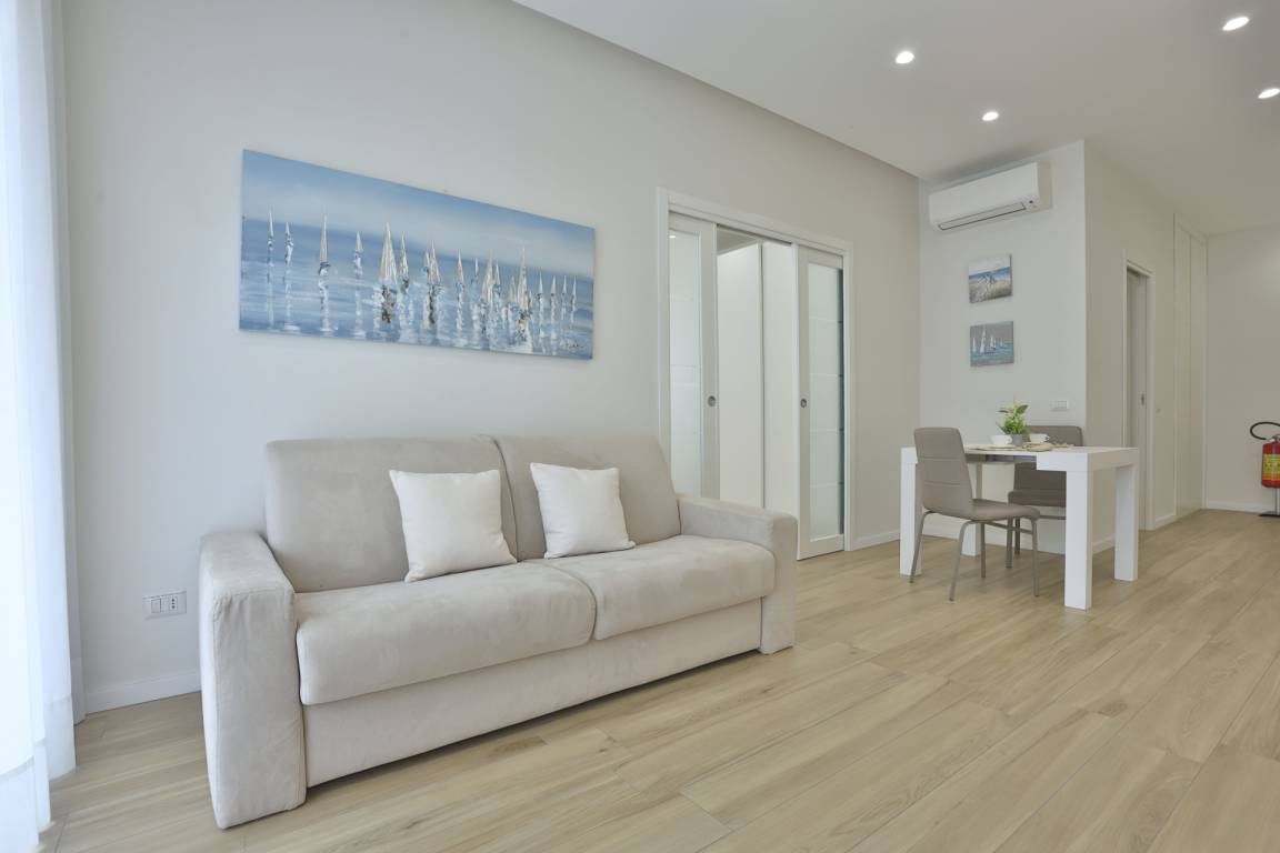 65 M² Apartment ∙ 1 Bedroom ∙ 2 Guests - Naples