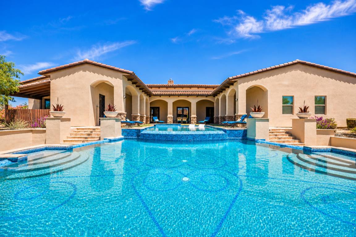 527 M² House ∙ 7 Bedrooms ∙ 20 Guests - Scottsdale, AZ