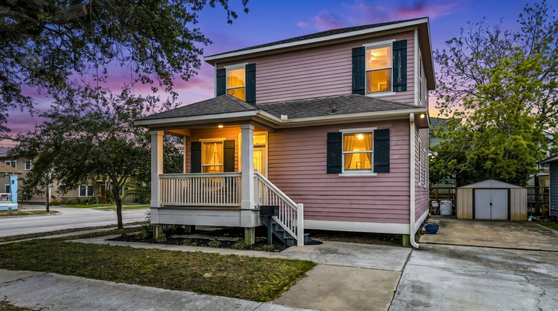 128 M² House ∙ 3 Bedrooms ∙ 9 Guests - Galveston Beach