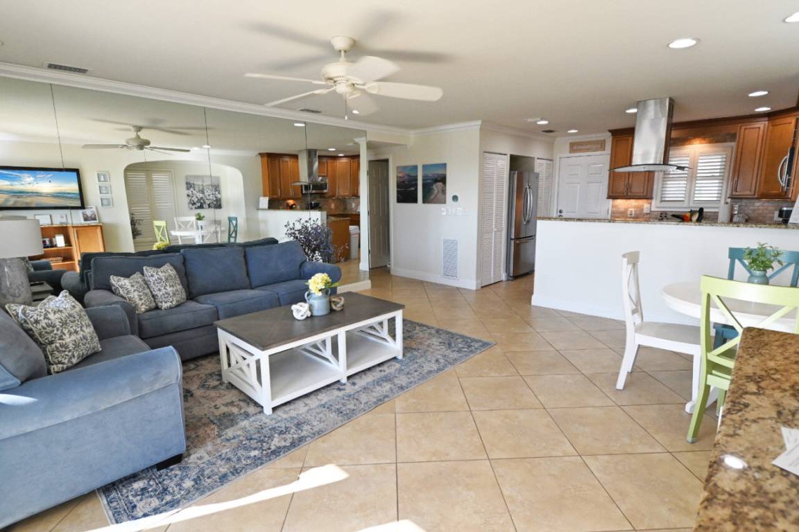 88 M² Condo ∙ 2 Bedrooms ∙ 6 Guests - Florida Panhandle, FL