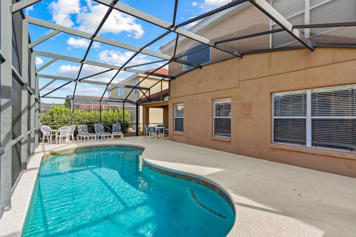 208 M² Apartment ∙ 5 Bedrooms ∙ 10 Guests - Haines City, FL