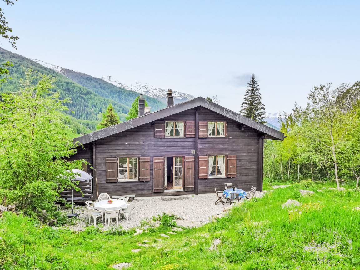 200 M² Ferienwohnung ∙ 6 Schlafzimmer ∙ 10 Gäste - Bürchen