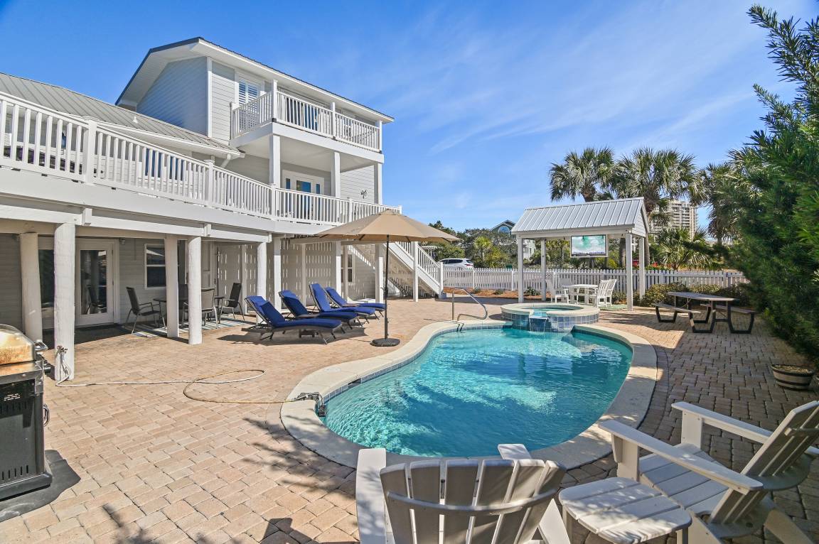 339 M² House ∙ 5 Bedrooms ∙ 21 Guests - Miramar Beach, FL