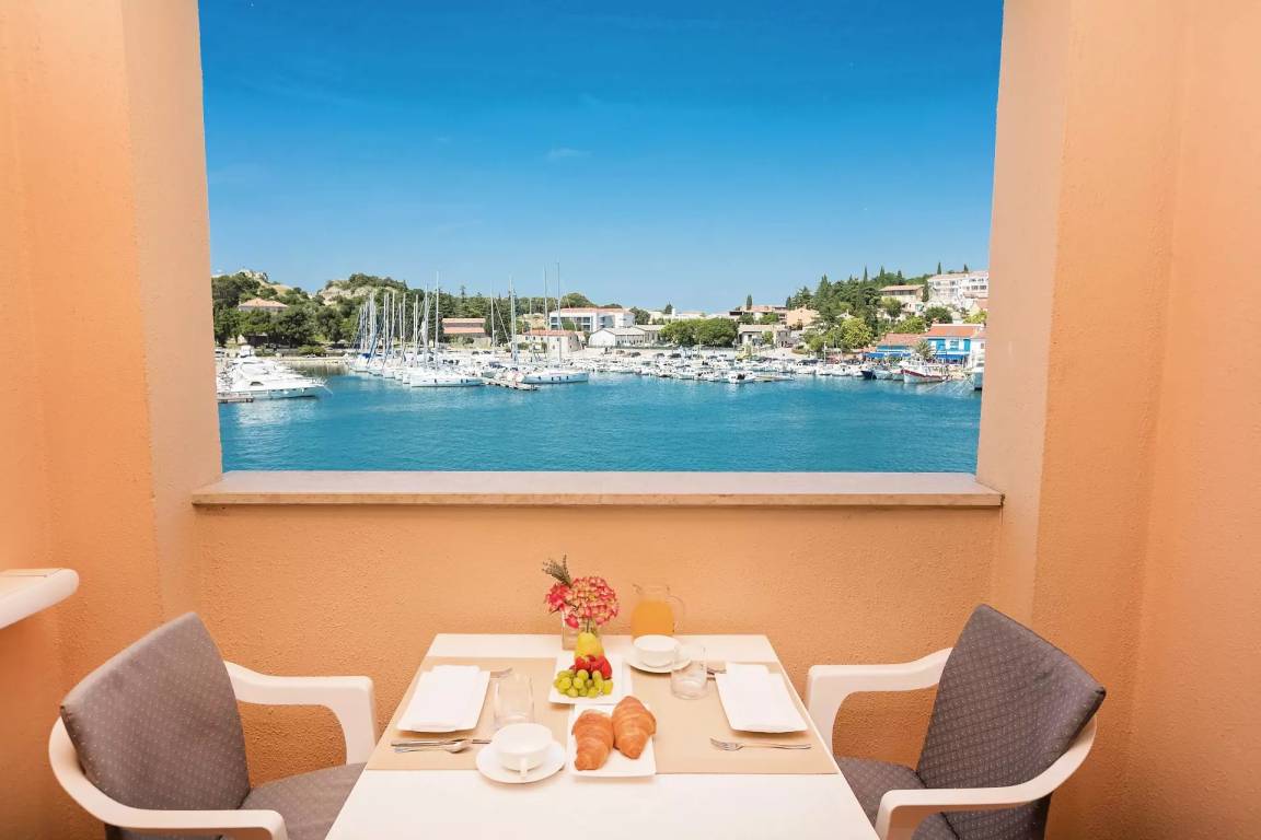 40 M² Apartment ∙ 2 Bedrooms ∙ 6 Guests - Poreč