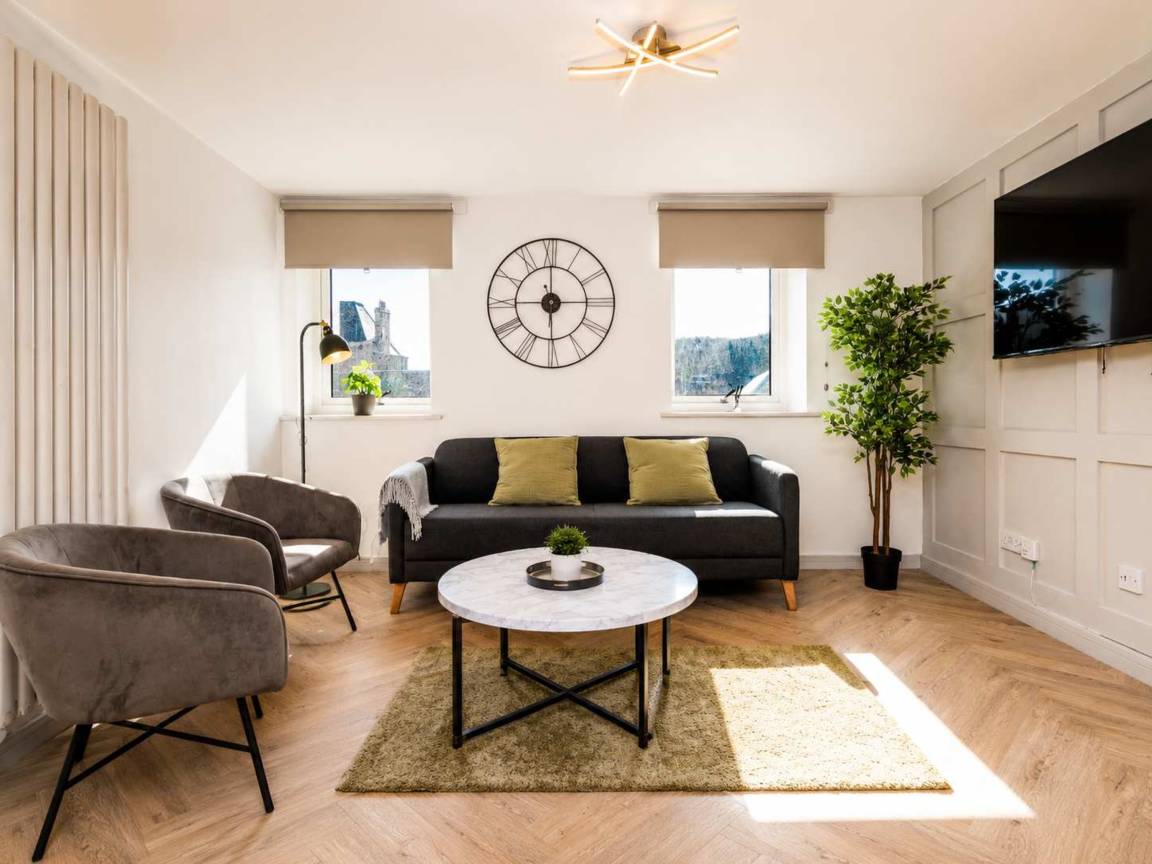 Apartment ∙ 5 Bedrooms ∙ 7 Guests - Melrose