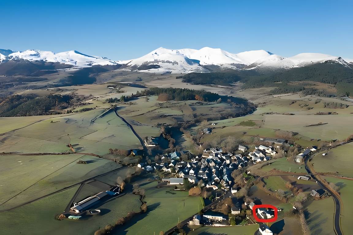 200 M² Cottage ∙ 7 Chambres ∙ 15 Personnes - Lac Chambon