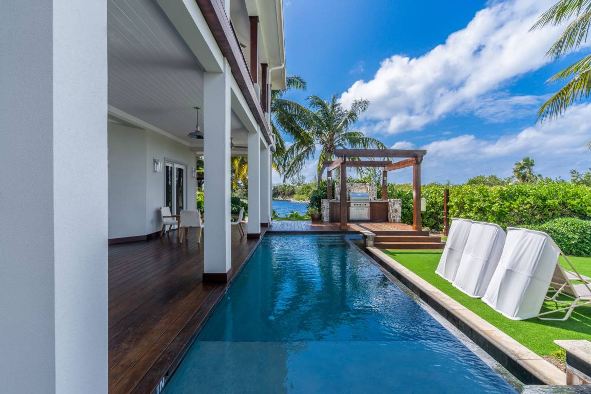 836 M² House ∙ 5 Bedrooms ∙ 12 Guests - West Bay
