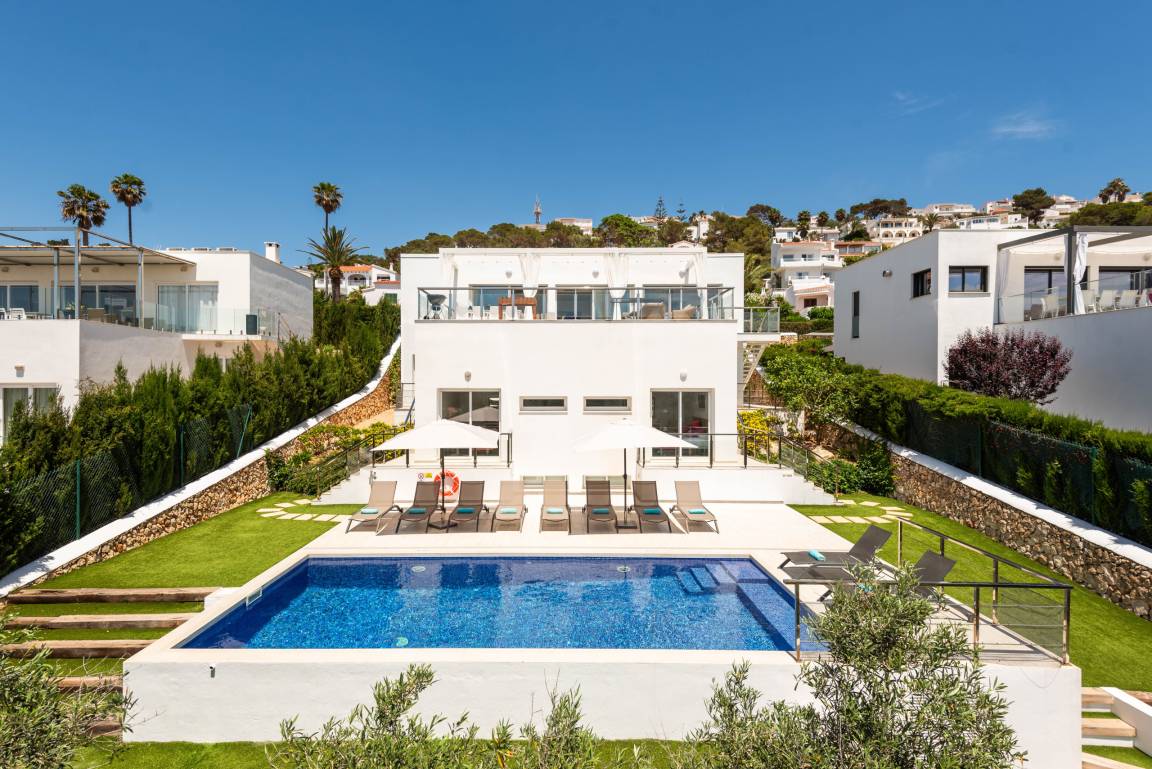 340 M² Villa ∙ 5 Habitaciones ∙ 8 Huéspedes - Menorca