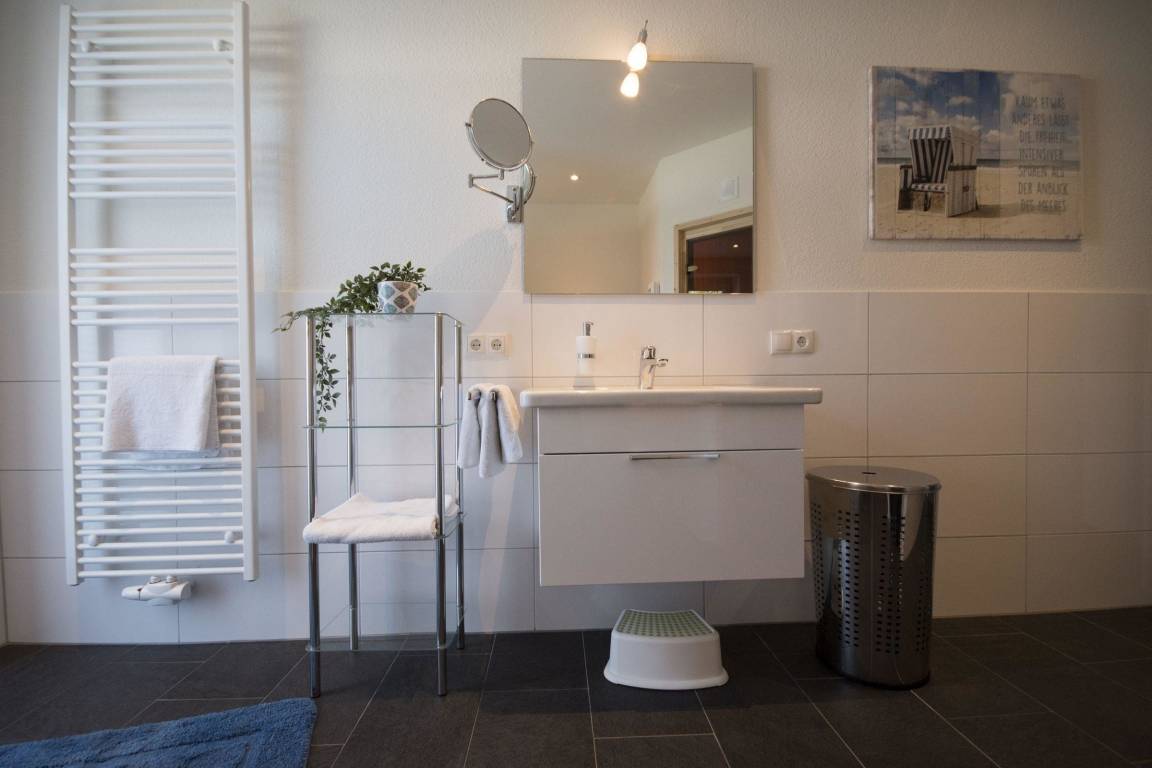 80 m² Ferienwohnung ∙ 2 Schlafzimmer ∙ 6 Gäste – Bild 7