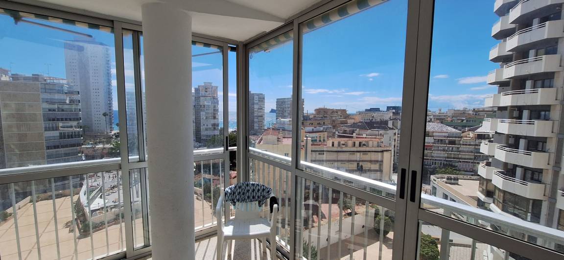 97 M² Apartamento ∙ 3 Habitaciones ∙ 6 Huéspedes - Benidorm