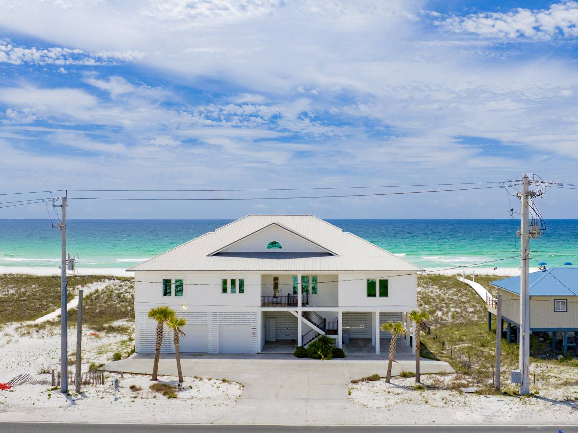 335 M² House ∙ 5 Bedrooms ∙ 22 Guests - Pensacola Beach, FL