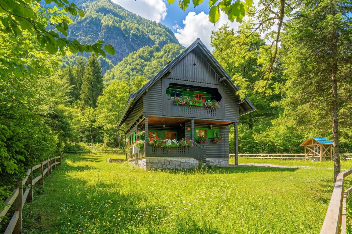 120 M² Chalet ∙ 4 Slaapkamers ∙ 7 Gasten - Bohinj