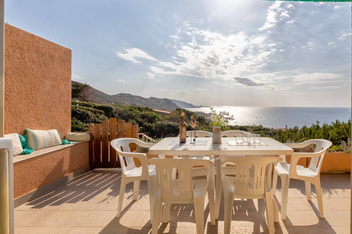 70 M² House ∙ 2 Bedrooms ∙ 6 Guests - Costa Paradiso