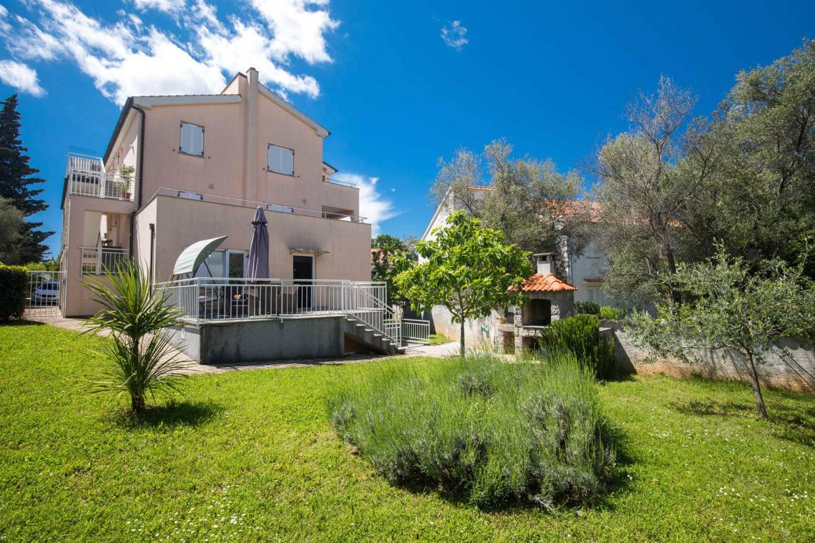 65 M² Apartamento ∙ 2 Habitaciones ∙ 4 Huéspedes - Malinska