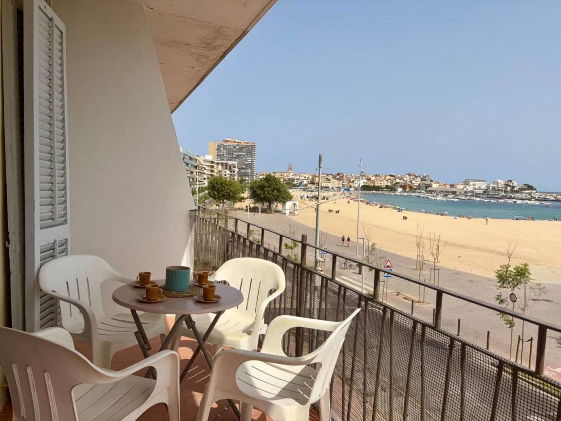 Apartamento ∙ 2 Habitaciones ∙ 4 Huéspedes - Palafrugell