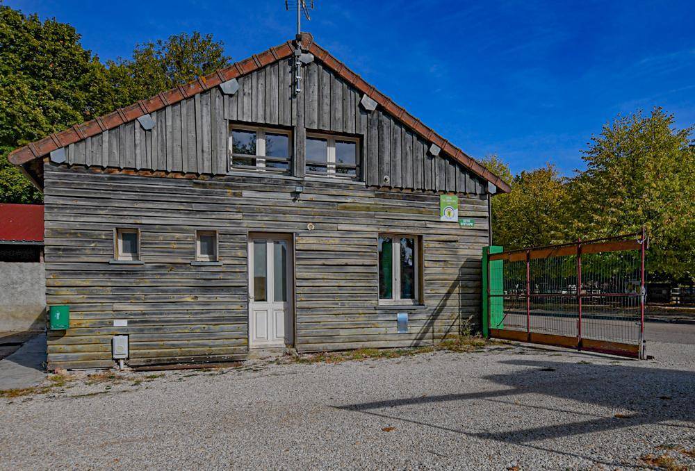 113 m&sup2; G&icirc;te 2 Schlafzimmer 8 G&auml;ste