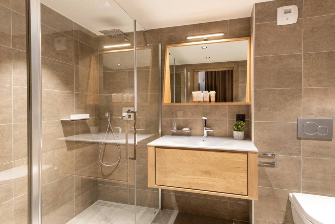 230 m² Ferienwohnung ∙ 5 Schlafzimmer ∙ 16 Gäste – Bild 10