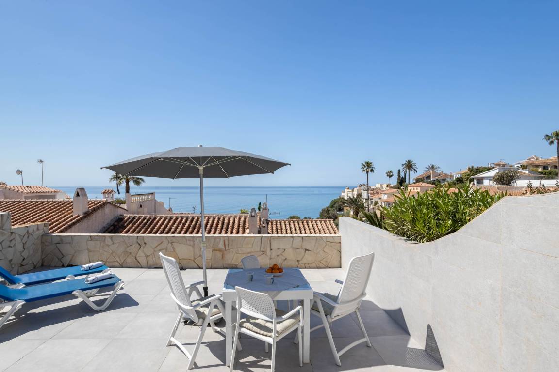 75 M² Ferienhaus ∙ 2 Schlafzimmer ∙ 4 Gäste - Nerja