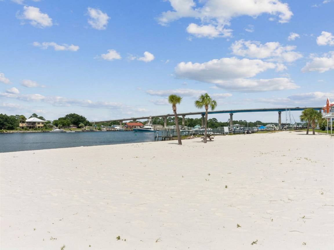 221 M² House ∙ 3 Bedrooms ∙ 10 Guests - Perdido Key, FL