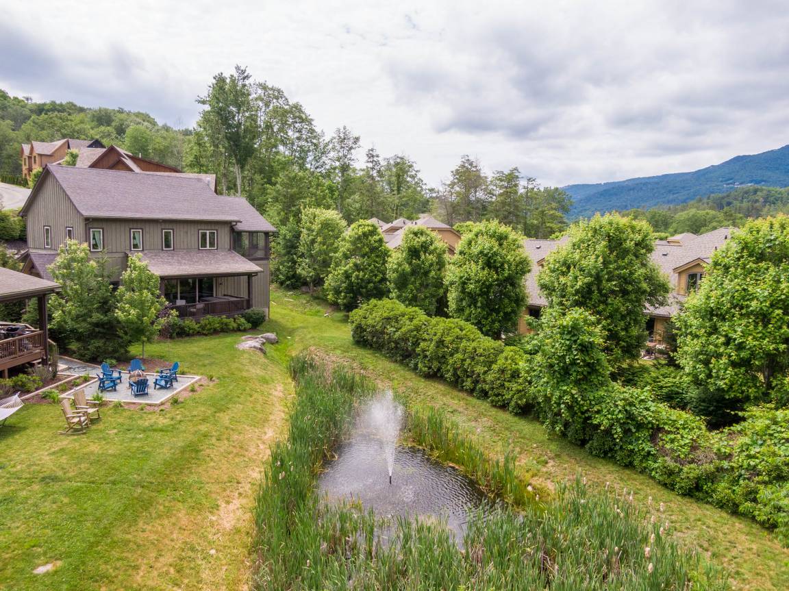 House ∙ 2 Bedrooms ∙ 8 Guests - Banner Elk, NC