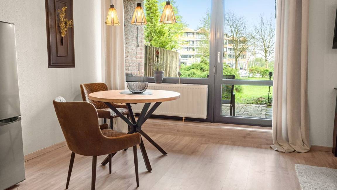 40 M² Appartement ∙ 1 Slaapkamer ∙ 2 Gasten - Westerstede
