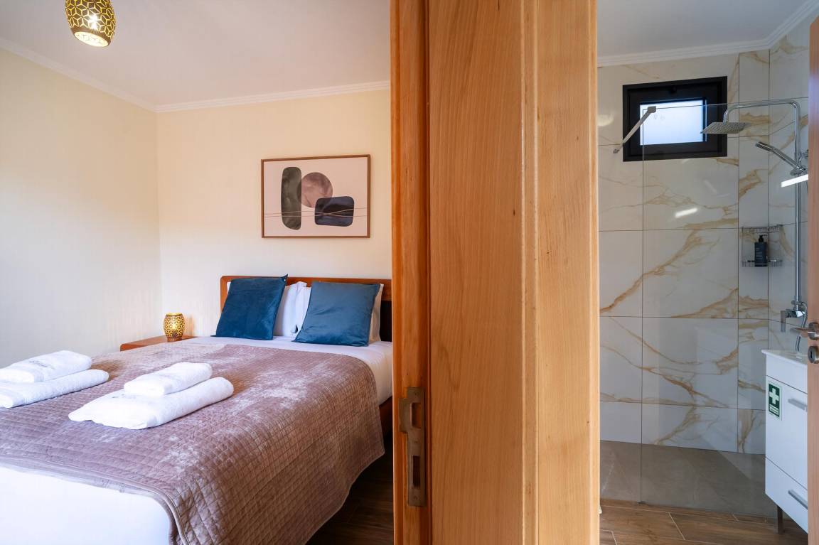 33 M² Huis ∙ 1 Slaapkamer ∙ 2 Gasten - Madeira
