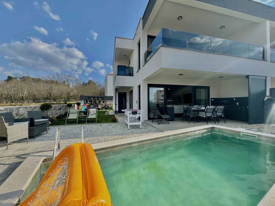 120 M² Villa ∙ 3 Bedrooms ∙ 6 Guests - Krk