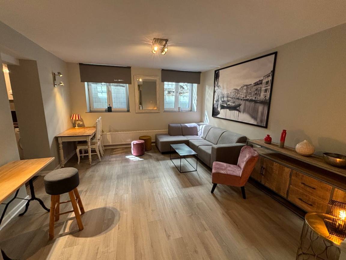20 M² Appartement ∙ 1 Slaapkamer ∙ 1 Gast - Waals-Brabant