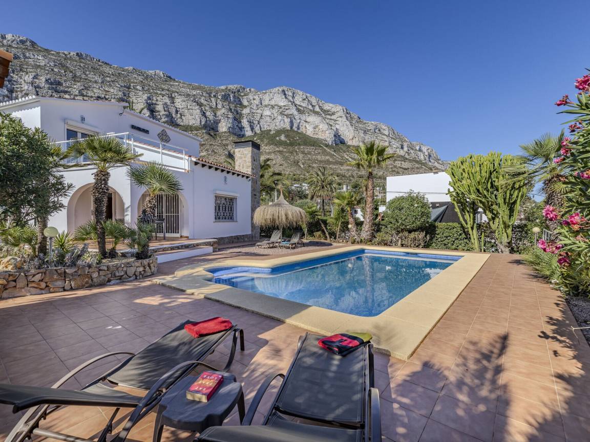 120 M² Ferienhaus ∙ 2 Schlafzimmer ∙ 4 Gäste - Dénia