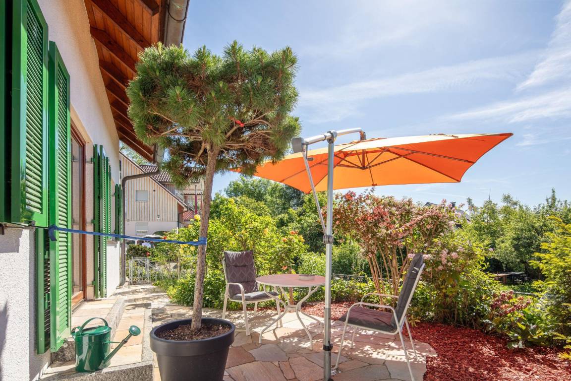100 M² Ferienhaus ∙ 2 Schlafzimmer ∙ 4 Gäste - Überlingen
