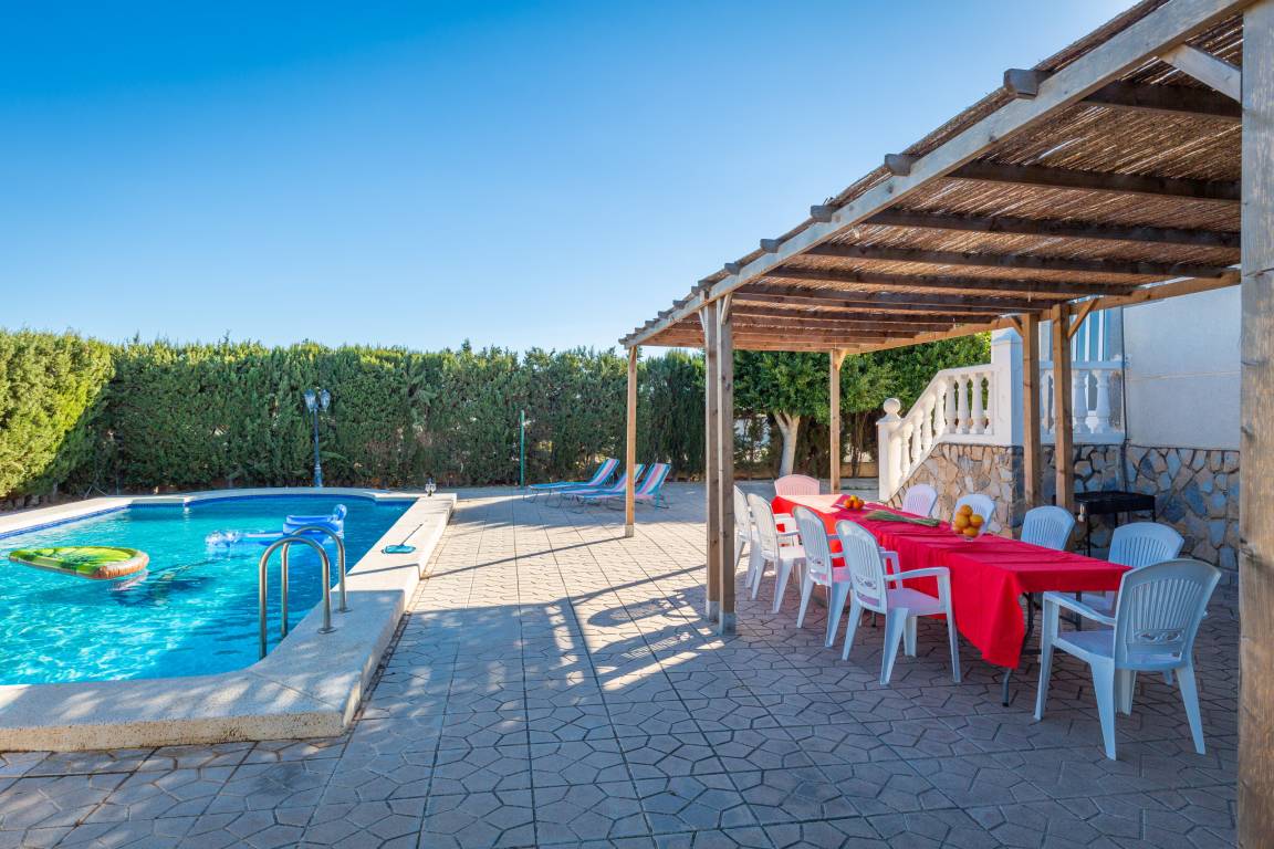 350 M² Villa ∙ 9 Bedrooms ∙ 23 Guests - Alicante