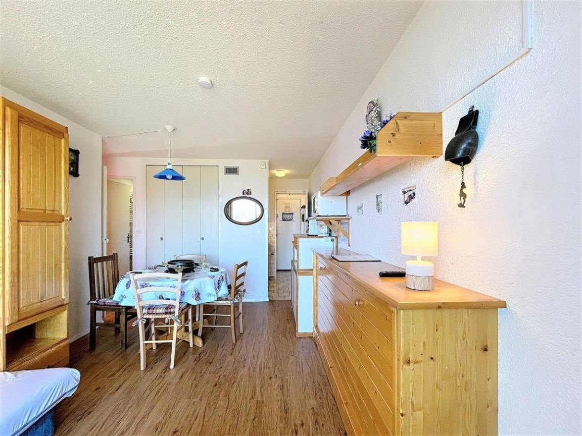 32 m² Ferienwohnung ∙ 1 Schlafzimmer ∙ 5 Gäste – Bild 9