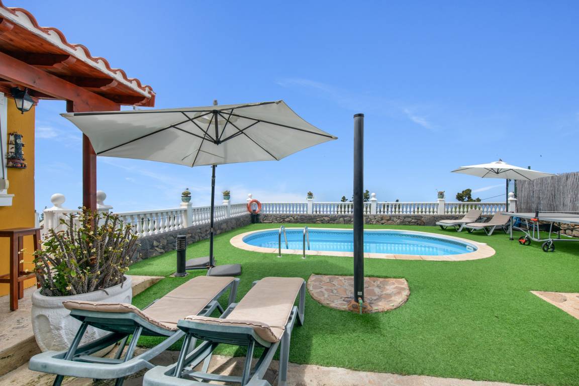 195 M² Ferienhaus ∙ 3 Schlafzimmer ∙ 6 Gäste - La Palma