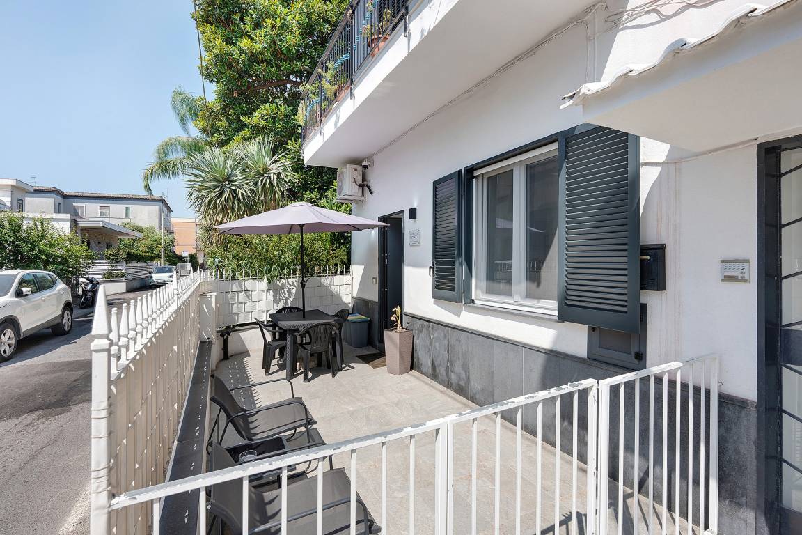 25 M² Ferienwohnung ∙ 1 Schlafzimmer ∙ 4 Gäste - Pompei