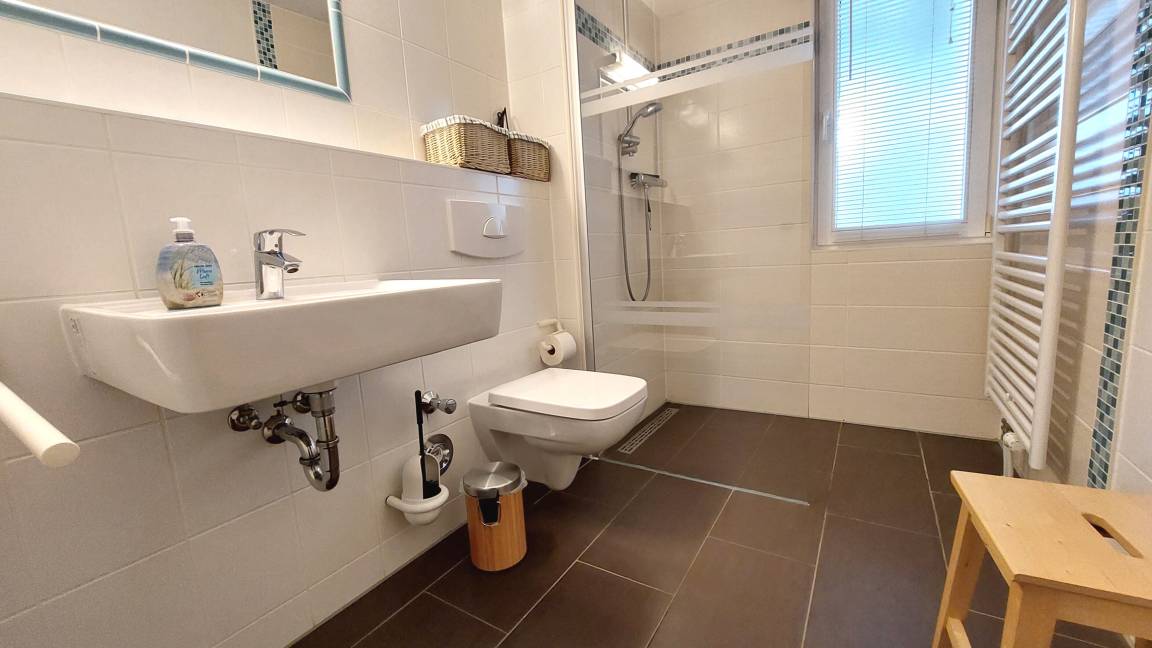 49 m² Ferienwohnung ∙ 1 Schlafzimmer ∙ 4 Gäste – Bild 11