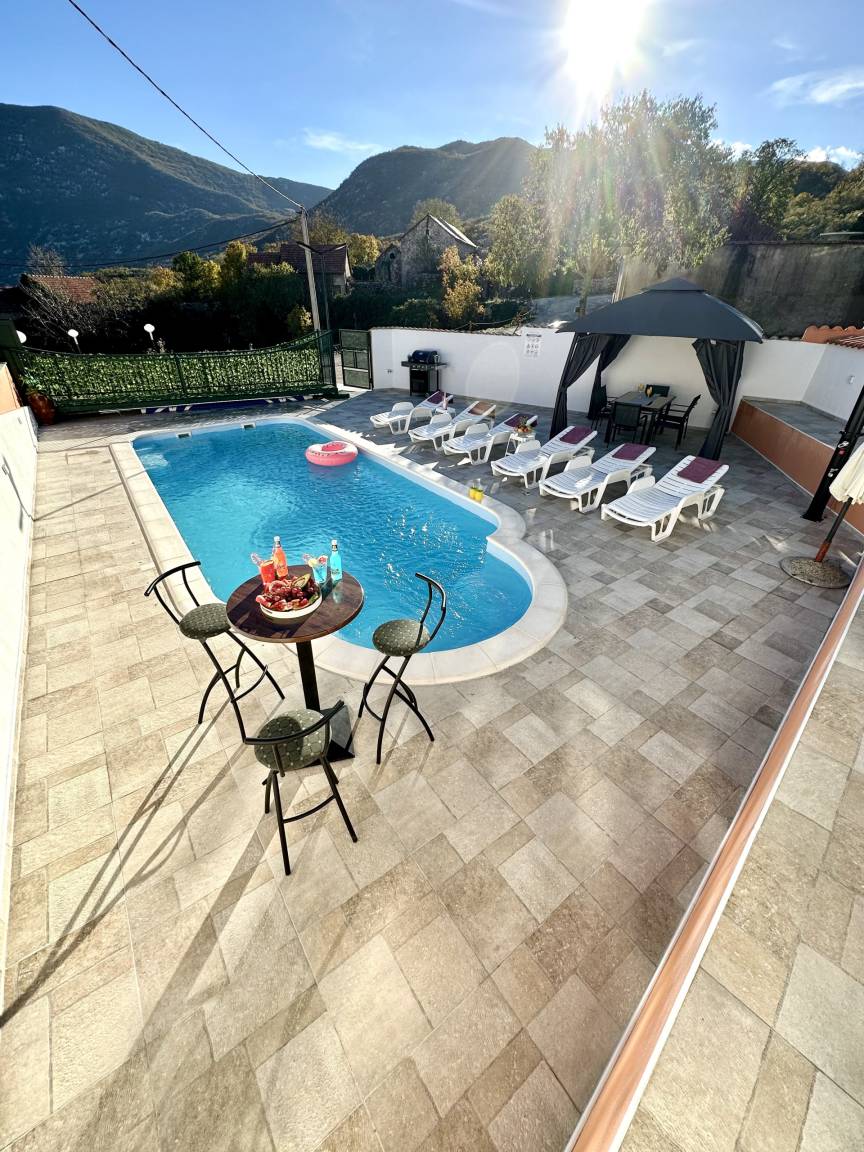 120 M² Ferienhaus ∙ 3 Schlafzimmer ∙ 8 Gäste - Makarska Riviera