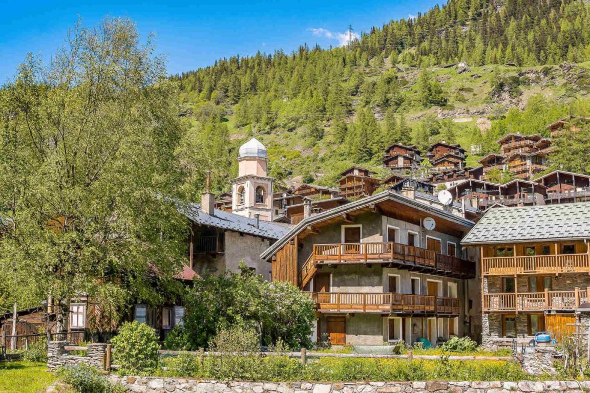 130 m² Chalet ∙ 5 Schlafzimmer ∙ 12 Gäste – Bild 1