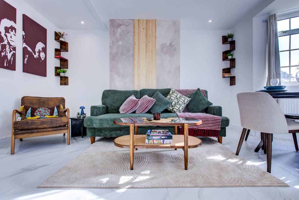 Apartment ∙ 3 Bedrooms ∙ 6 Guests - Enfield