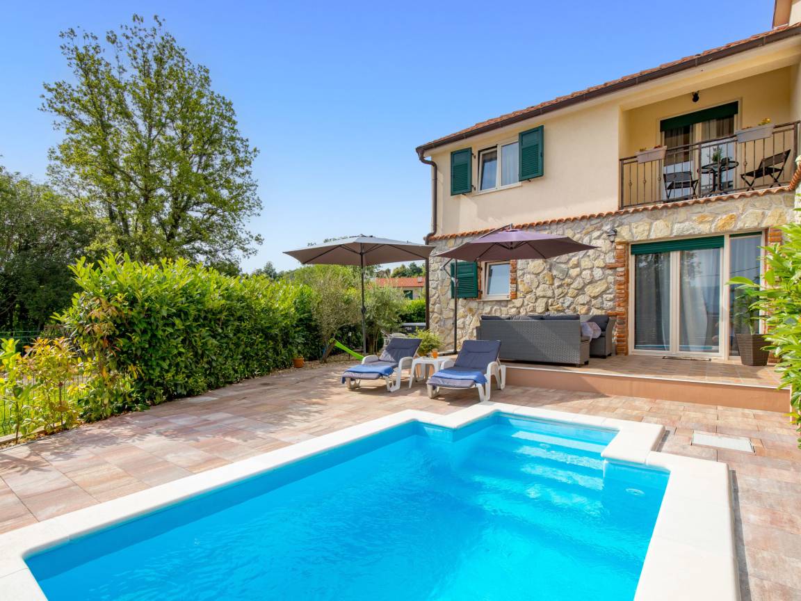 135 M² Casa ∙ 2 Habitaciones ∙ 6 Huéspedes - Malinska