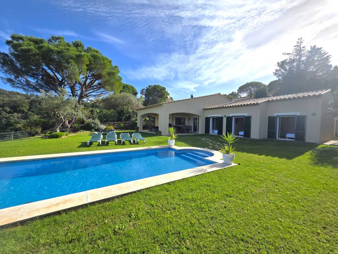 195 M² Villa ∙ 3 Schlafzimmer ∙ 6 Gäste - Begur